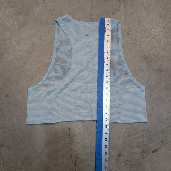 Lululemon Stronger As One Women's Tank Top 8? 10? - Picture 4 of 5